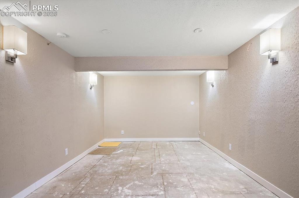 1313 N Blue Lake Lane Pueblo CO 81007