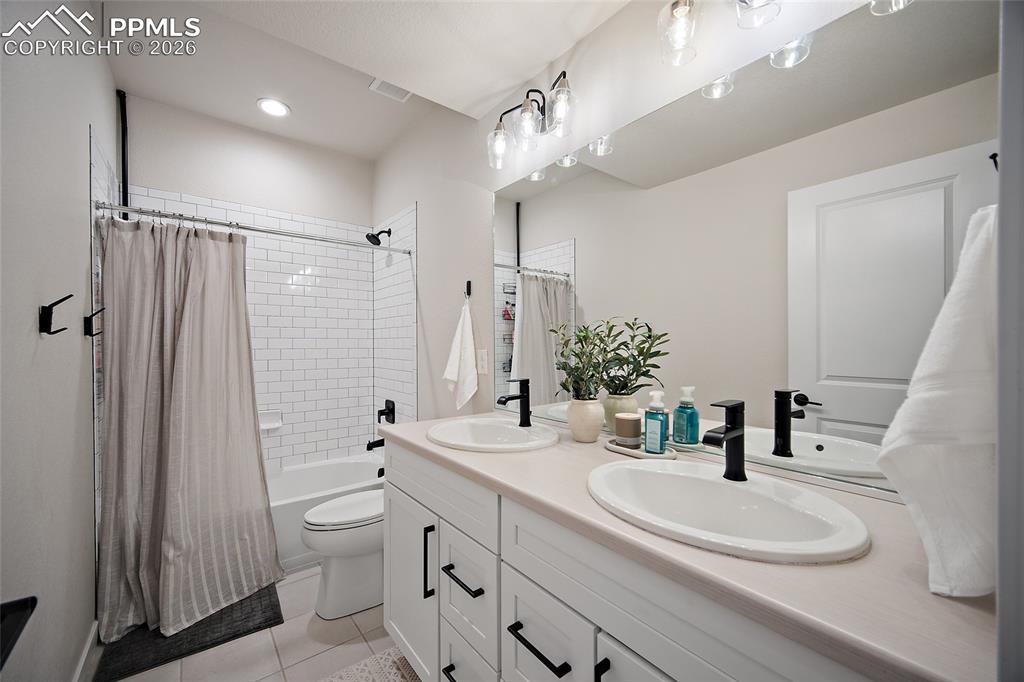 8339 Glendive Way Colorado Springs CO 80908