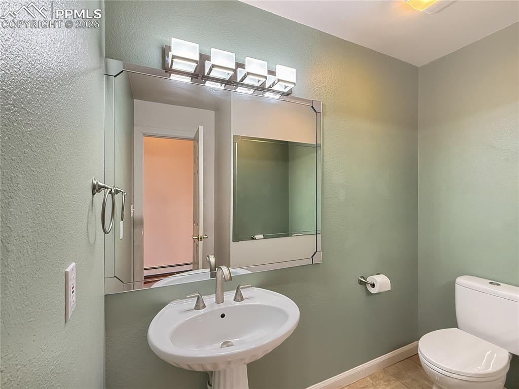 449 S Siesta Lane Pueblo CO 81007