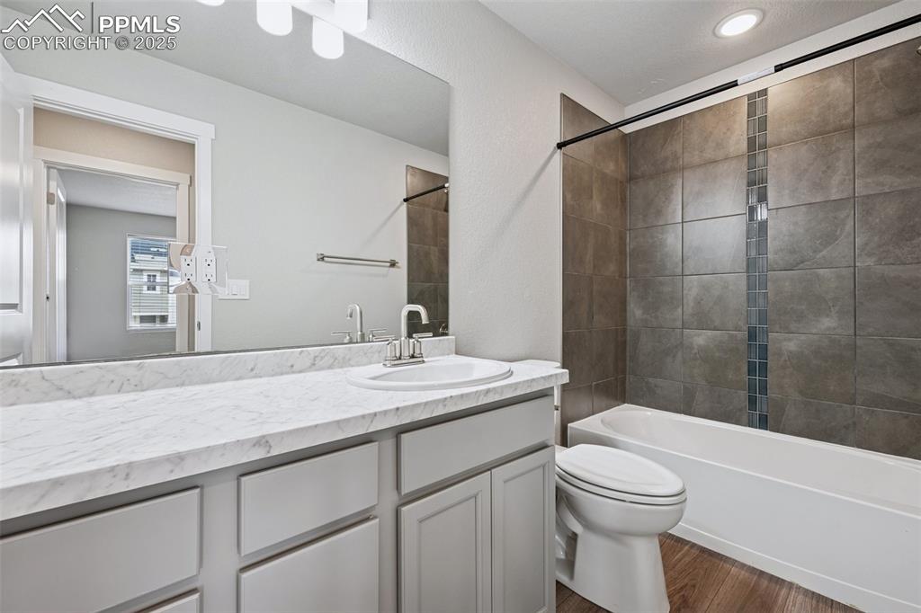 5168 Roundhouse Drive Colorado Springs CO 80925