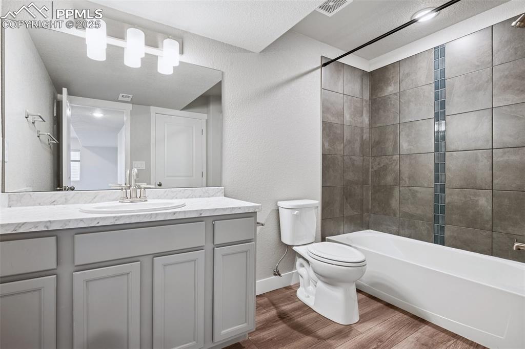 5168 Roundhouse Drive Colorado Springs CO 80925