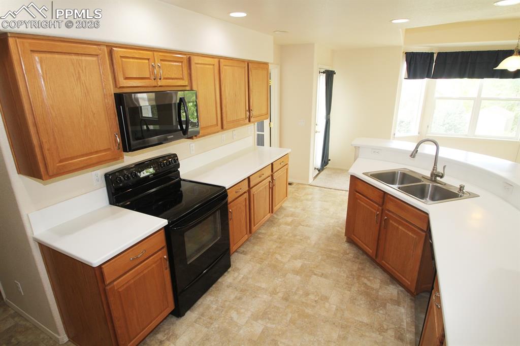 3738 Tail Wind Drive Colorado Springs CO 80911