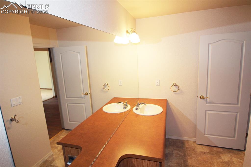 3738 Tail Wind Drive Colorado Springs CO 80911