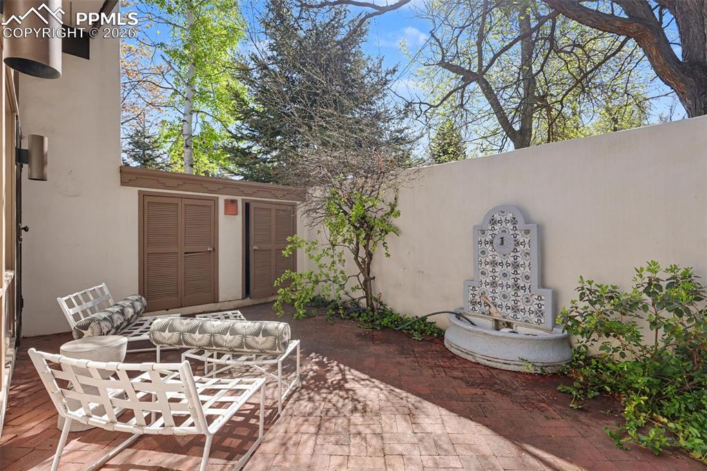 2 Heather Drive Colorado Springs CO 80906