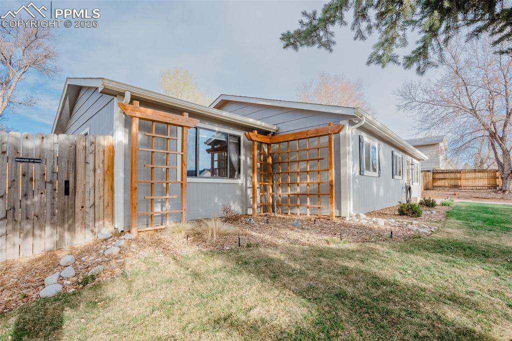 2010 Shawnee Drive Colorado Springs CO 80915