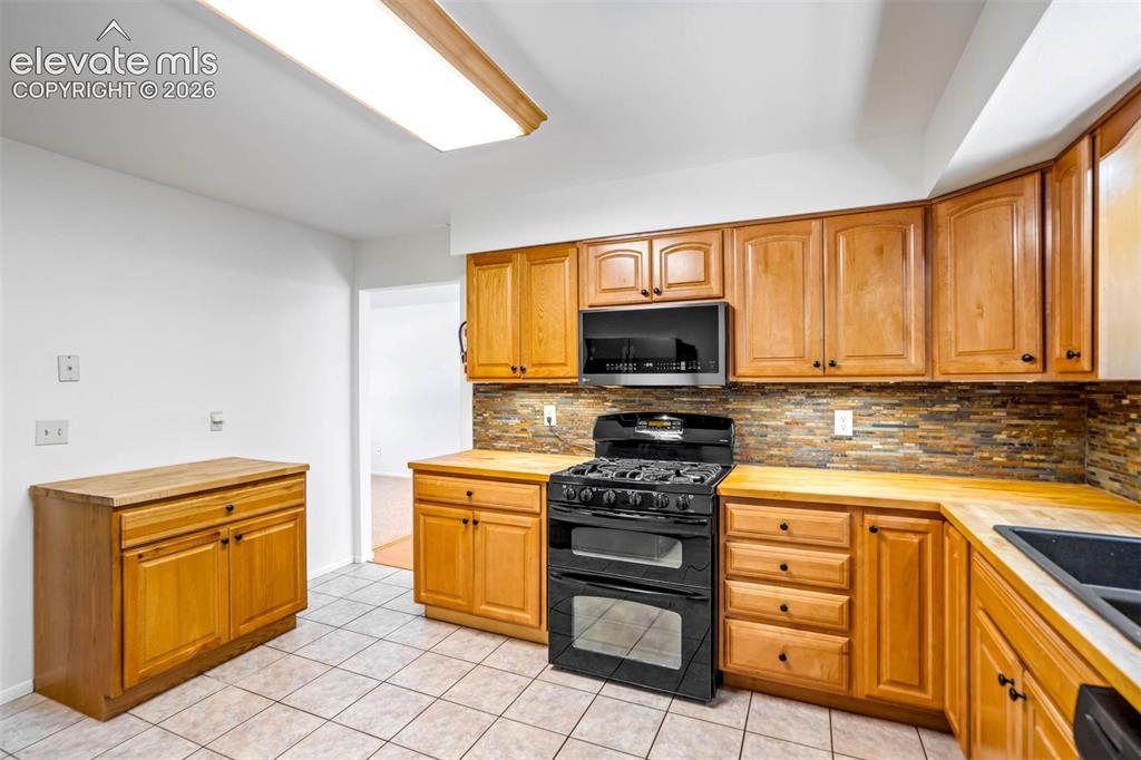 6665 Brook Park Drive Colorado Springs CO 80918