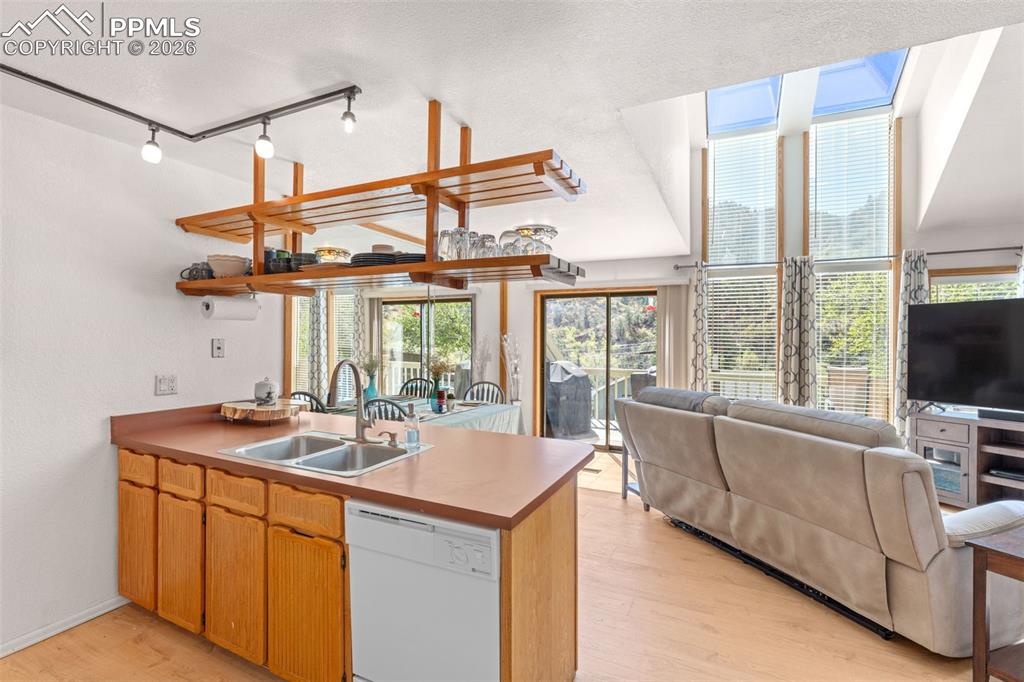 376 Pilot Knob Avenue Manitou Springs CO 80829