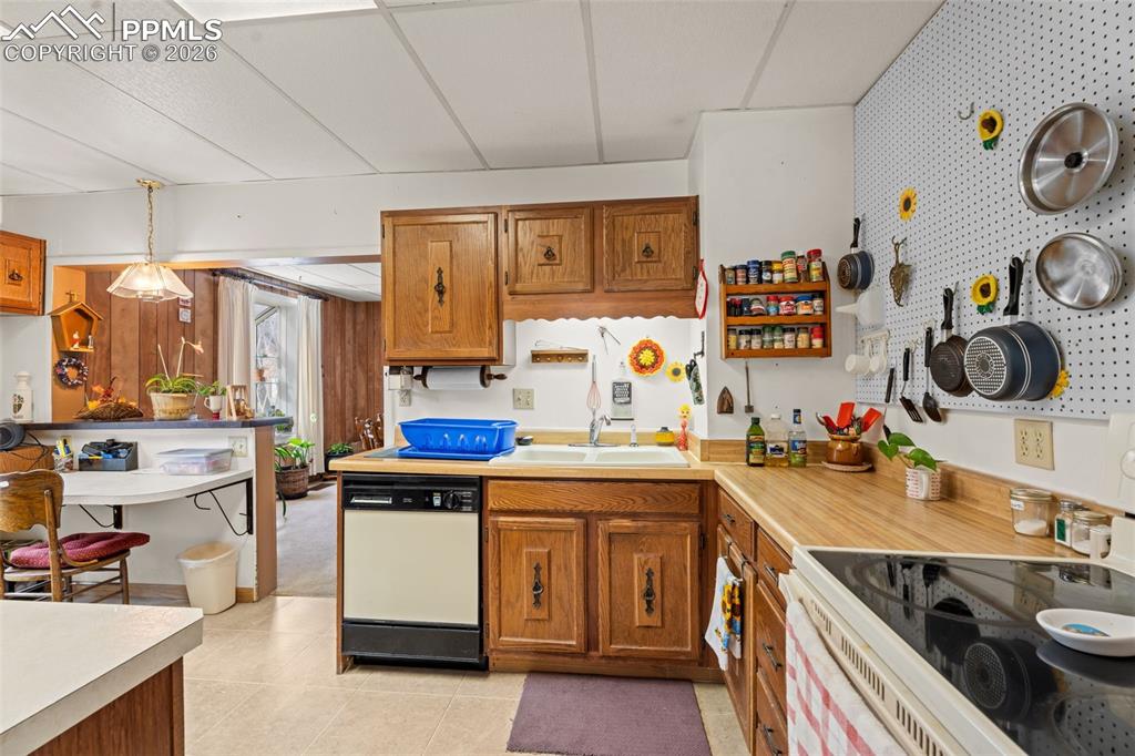 2815 Beacon Street Colorado Springs CO 80907