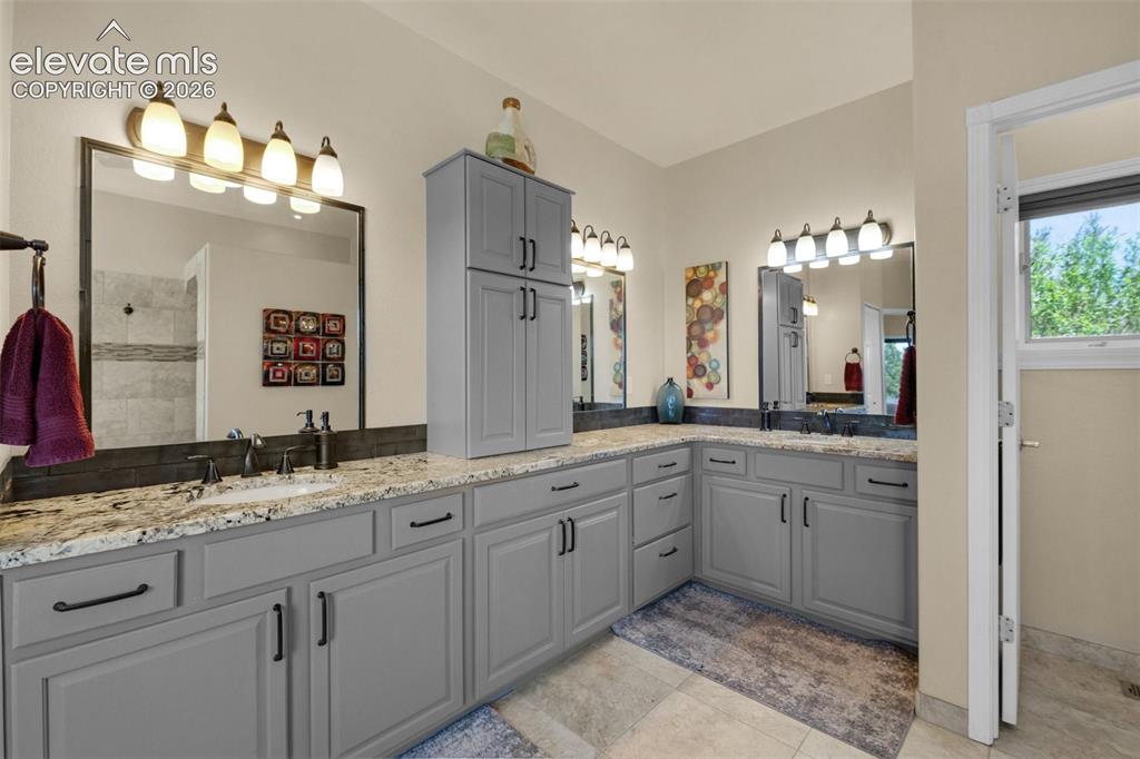 5717 Windridge Point Colorado Springs CO 80908
