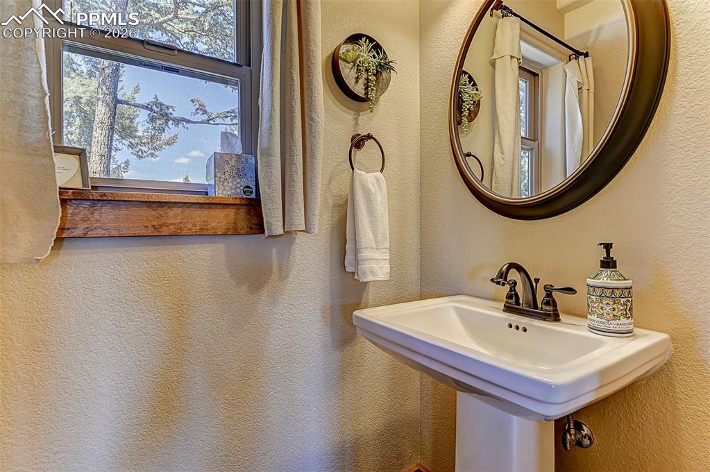 140 Dewell Road Woodland Park CO 80863