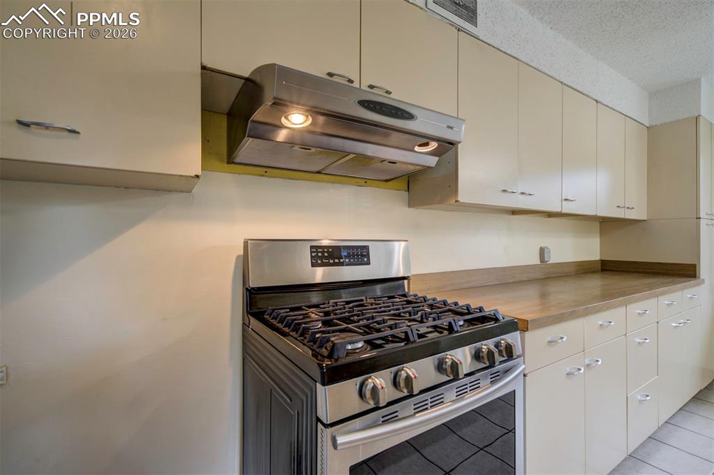130 Cresta Road Colorado Springs CO 80906