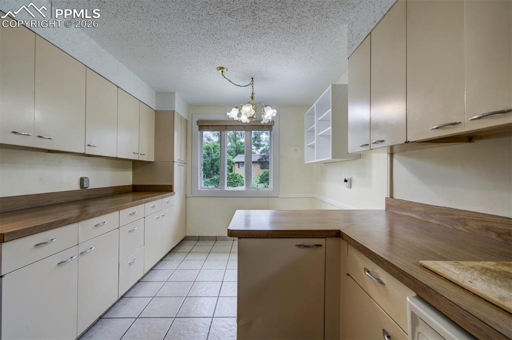 130 Cresta Road Colorado Springs CO 80906