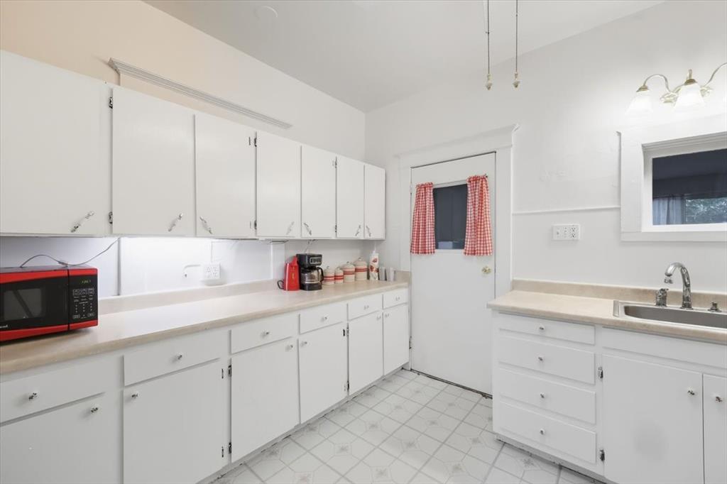 1115 Custer Avenue Colorado Springs CO 80903