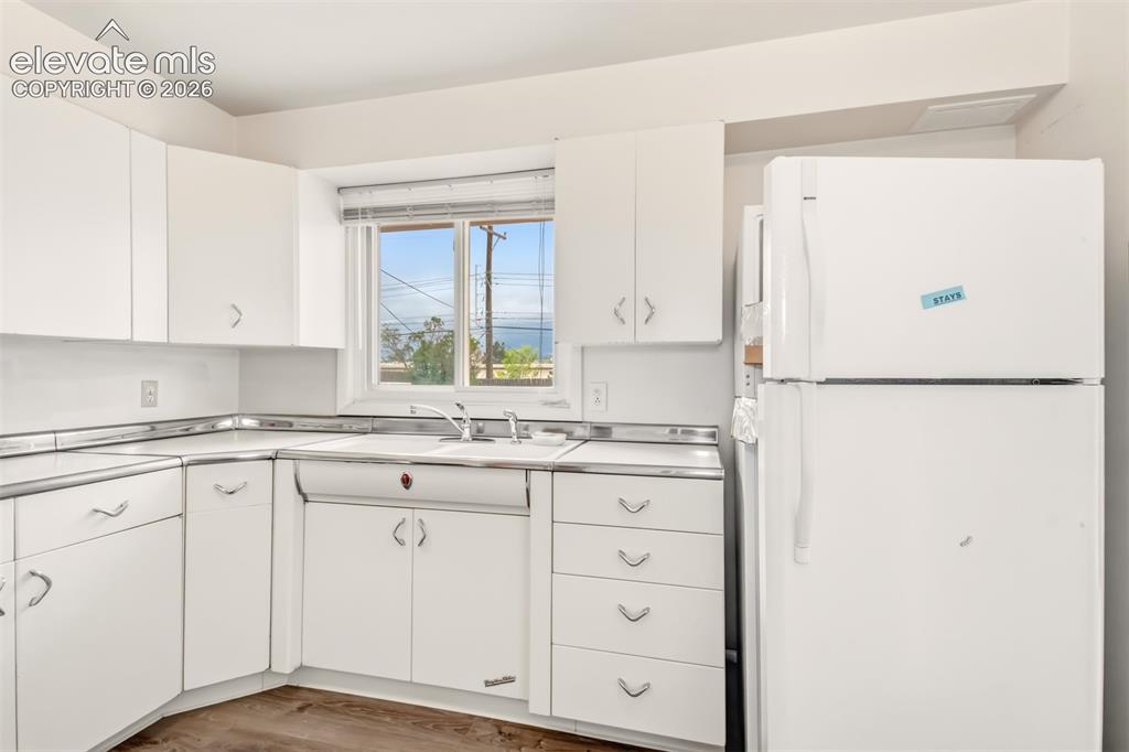 217 Elmwood Drive Colorado Springs CO 80907