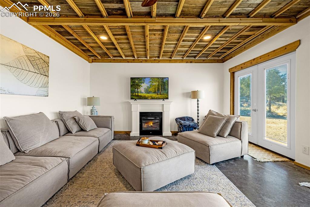 323 Marion Lane Cotopaxi CO 81223