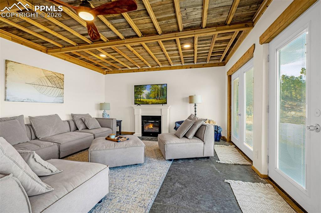 323 Marion Lane Cotopaxi CO 81223