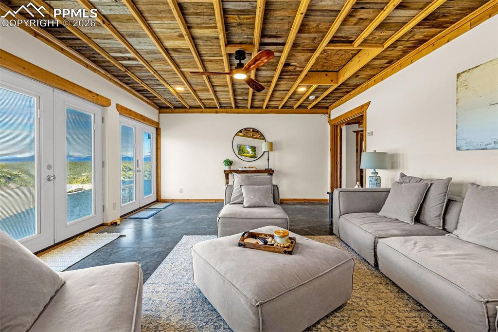 323 Marion Lane Cotopaxi CO 81223