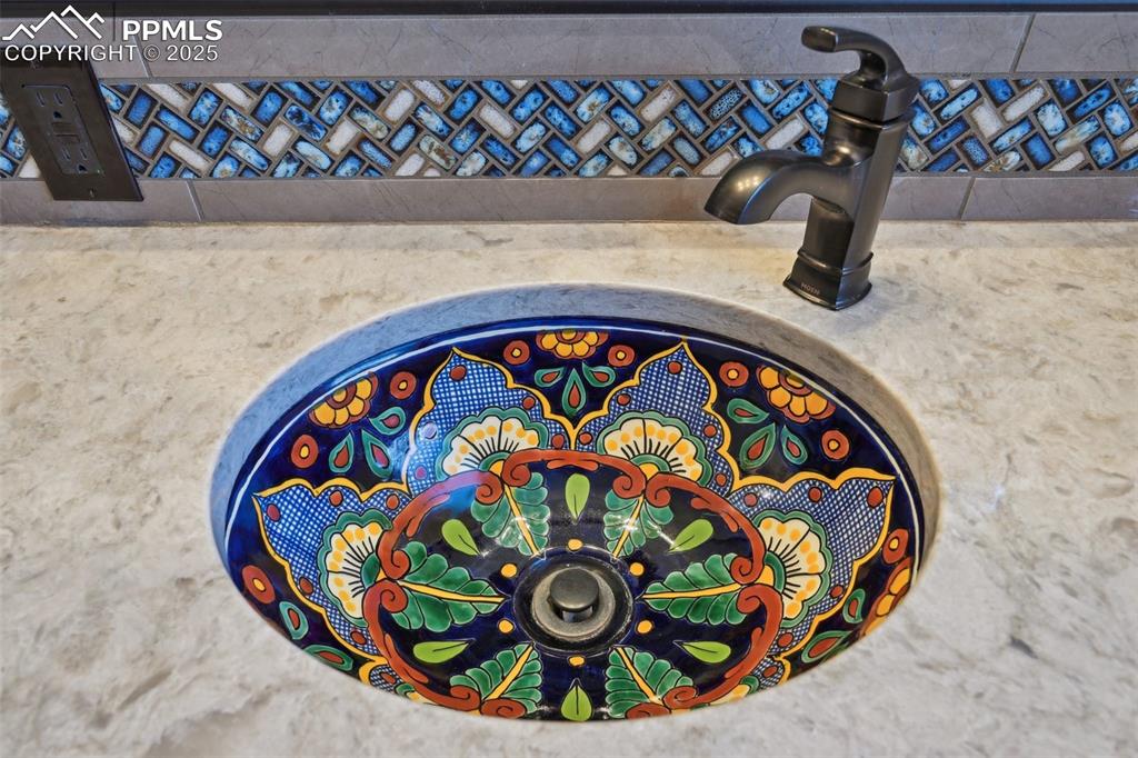 1055 N 18th Street Colorado Springs CO 80904