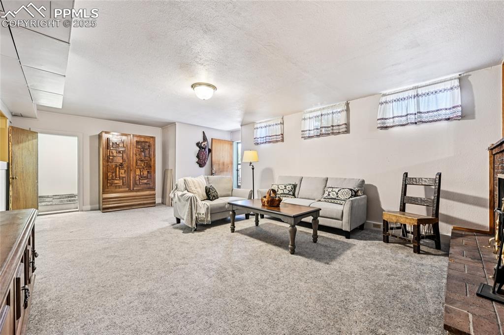 1055 N 18th Street Colorado Springs CO 80904