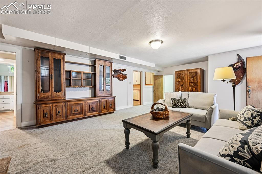 1055 N 18th Street Colorado Springs CO 80904