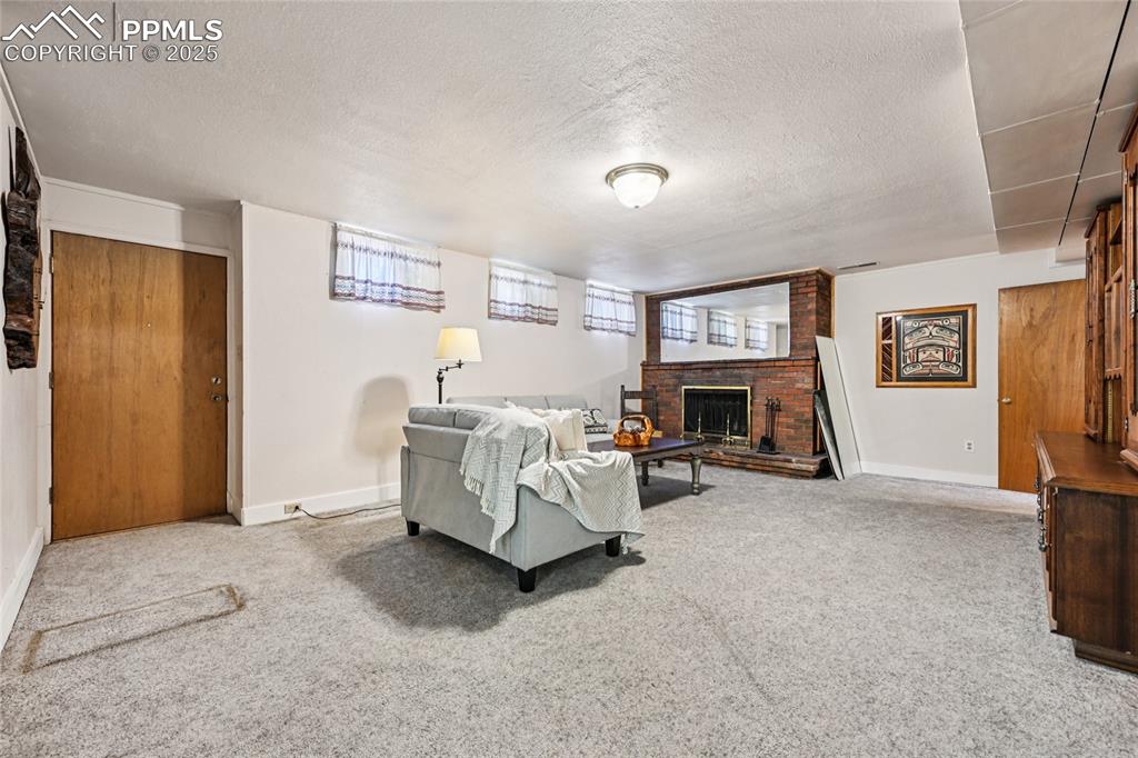 1055 N 18th Street Colorado Springs CO 80904