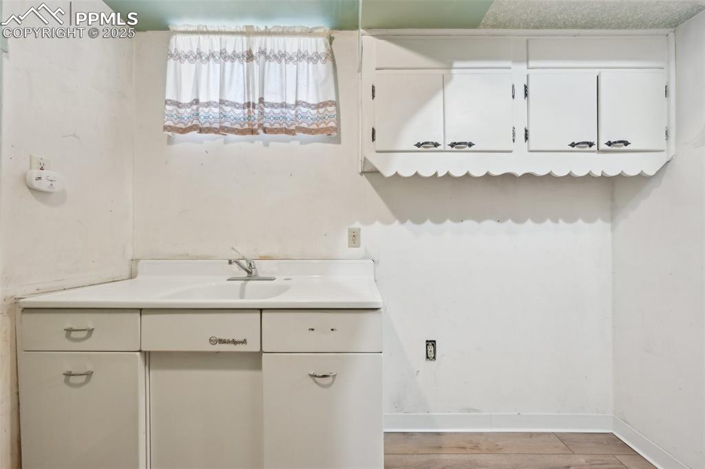 1055 N 18th Street Colorado Springs CO 80904