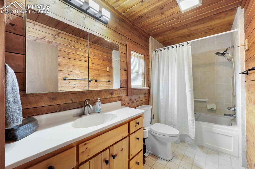 1721 Wildhorn Road Florissant CO 80816