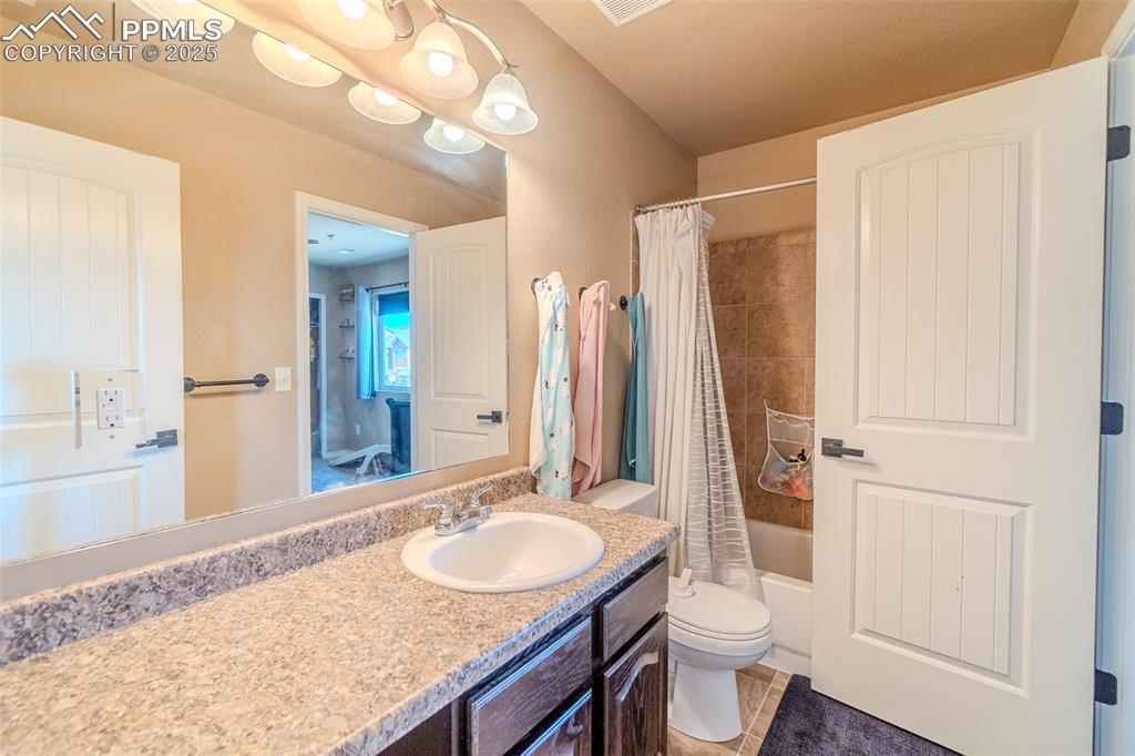 4027 Silver Star Grove Colorado Springs CO 80911