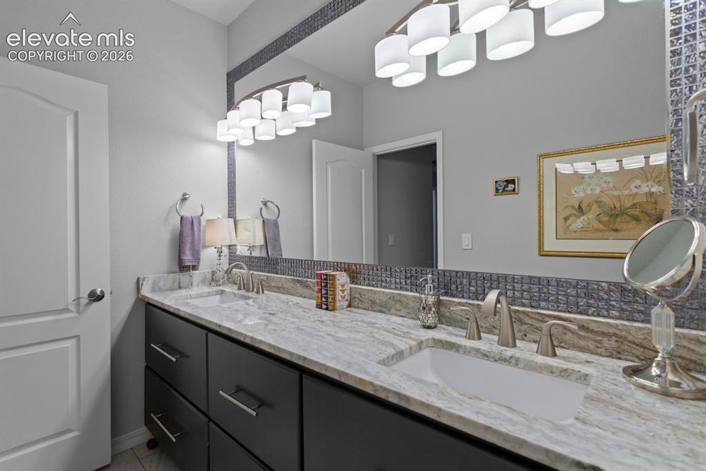 9952 Oak Knoll Terrace Colorado Springs CO 80920