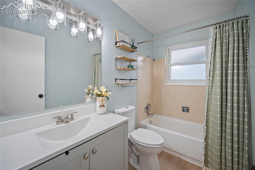 622 Paradise Lane Colorado Springs CO 80904