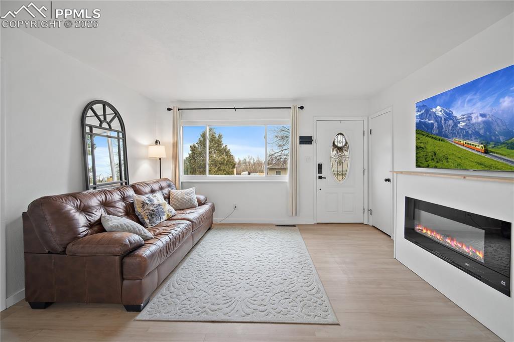 622 Paradise Lane Colorado Springs CO 80904