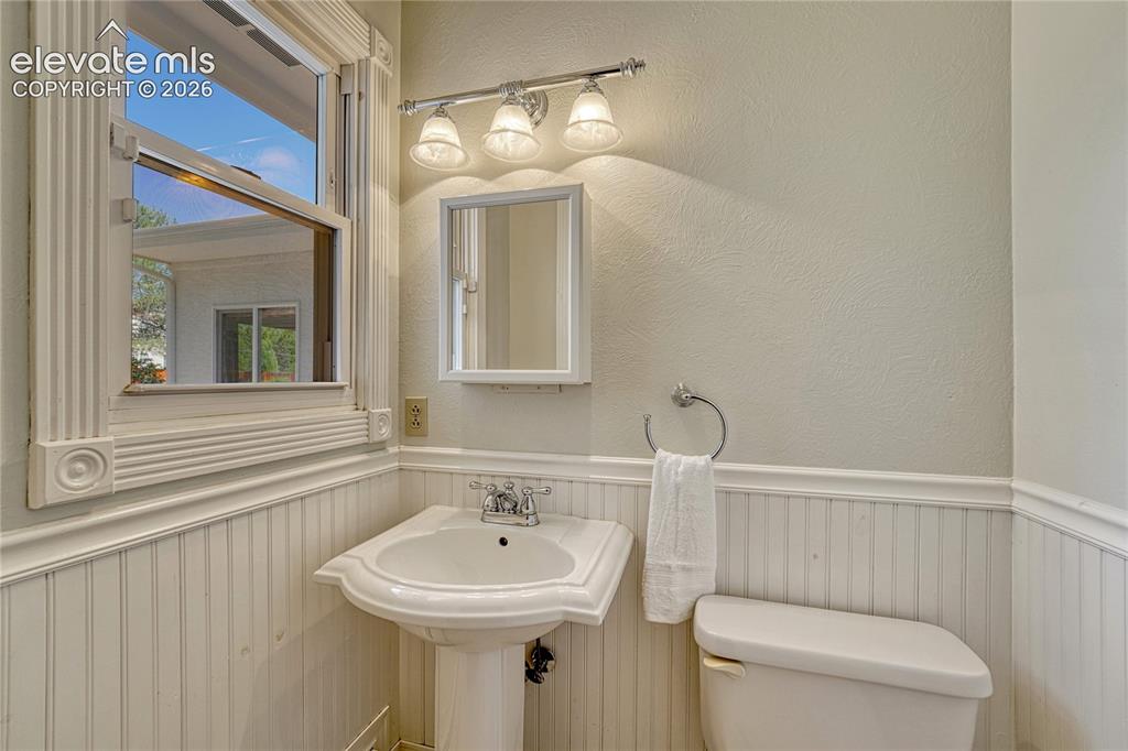 234 Crestridge Avenue Colorado Springs CO 80906