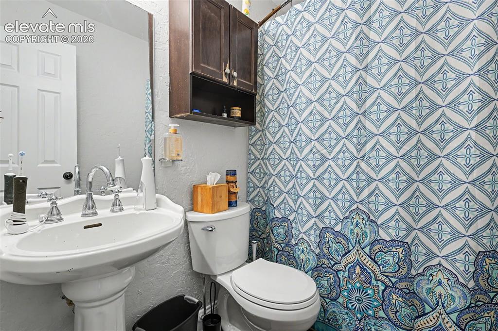 305 Alma Avenue Pueblo CO 81004