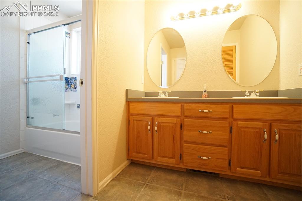 461 E Fredonia Drive Pueblo CO 81007