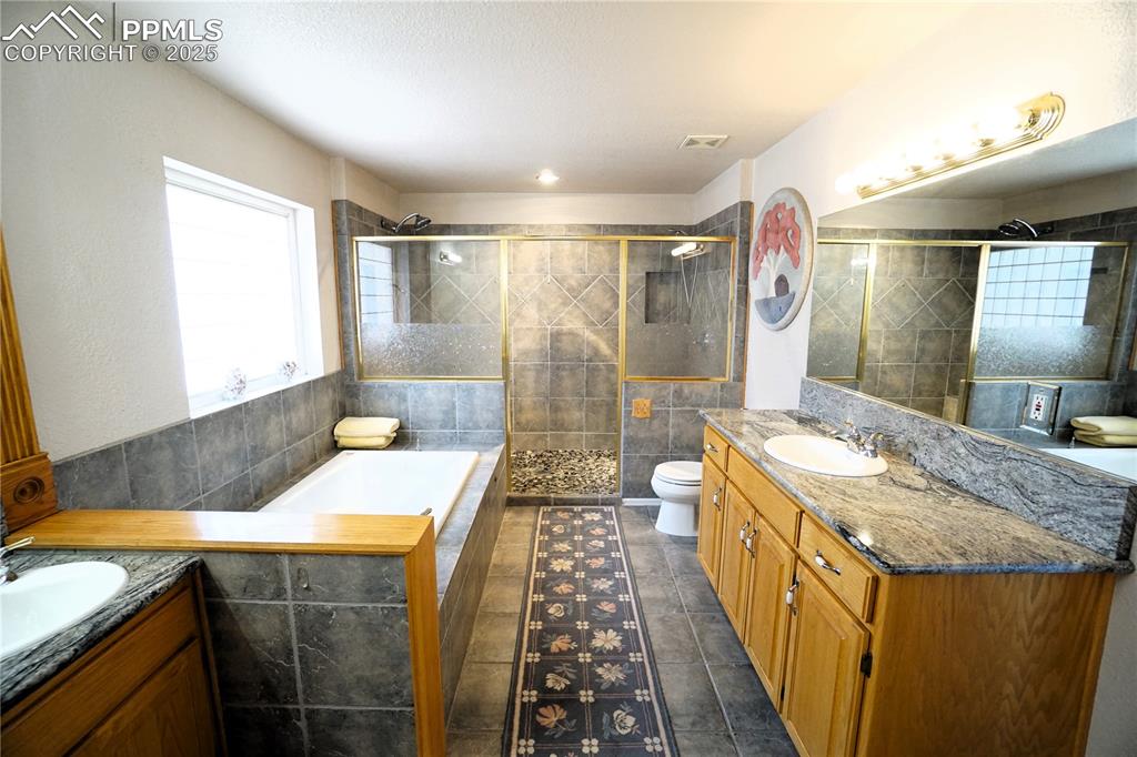 461 E Fredonia Drive Pueblo CO 81007