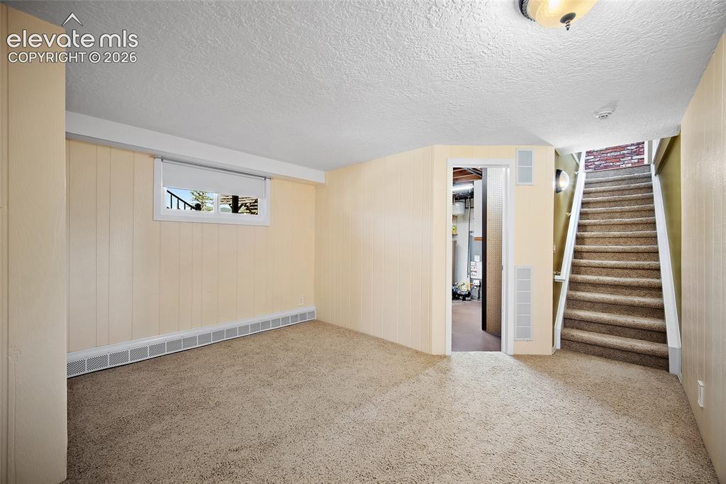 8475 Red Spring Valley Road Colorado Springs CO 80919