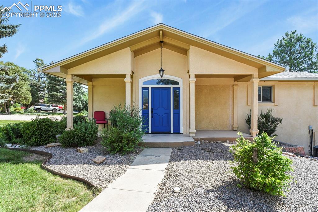 23 Crescent Lane Colorado Springs CO 80904