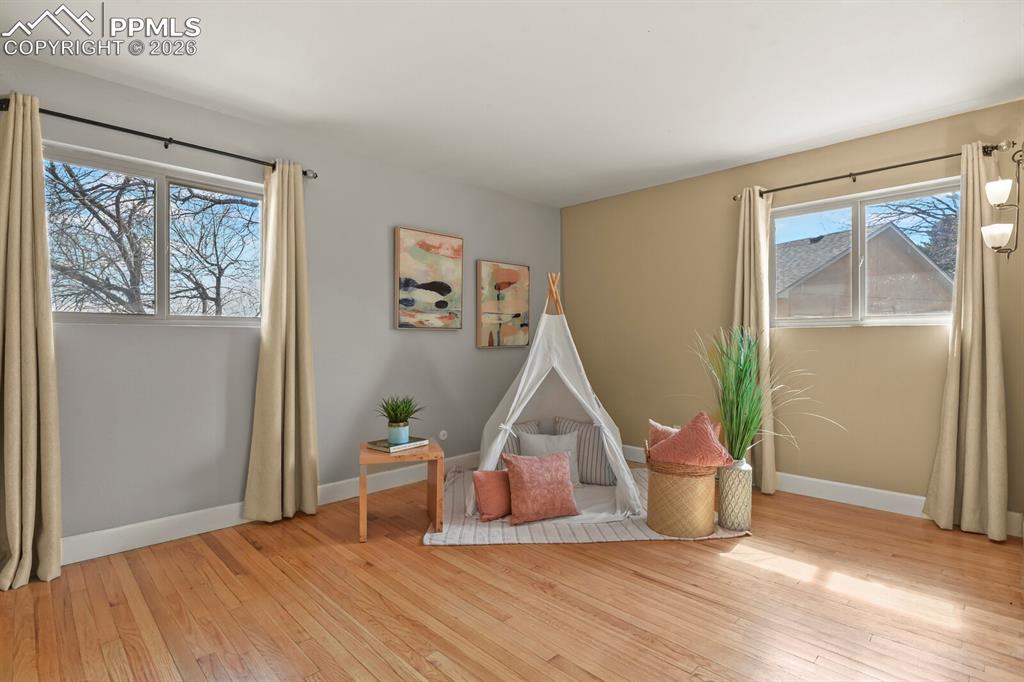 23 Crescent Lane Colorado Springs CO 80904