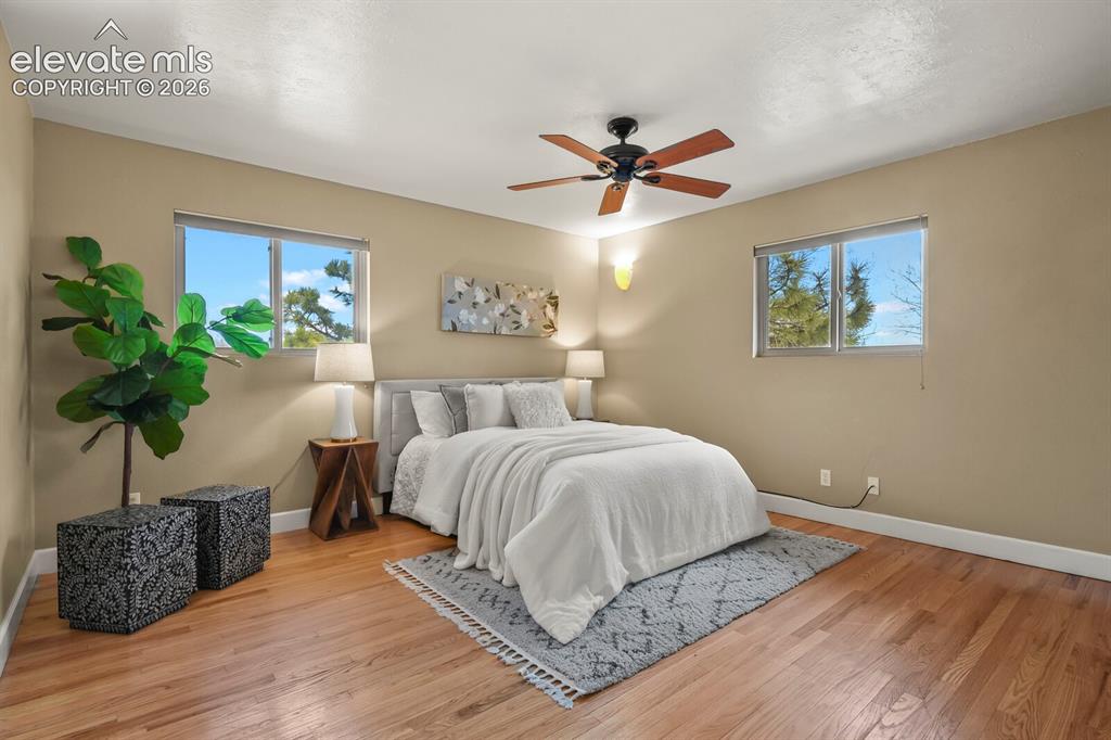 23 Crescent Lane Colorado Springs CO 80904