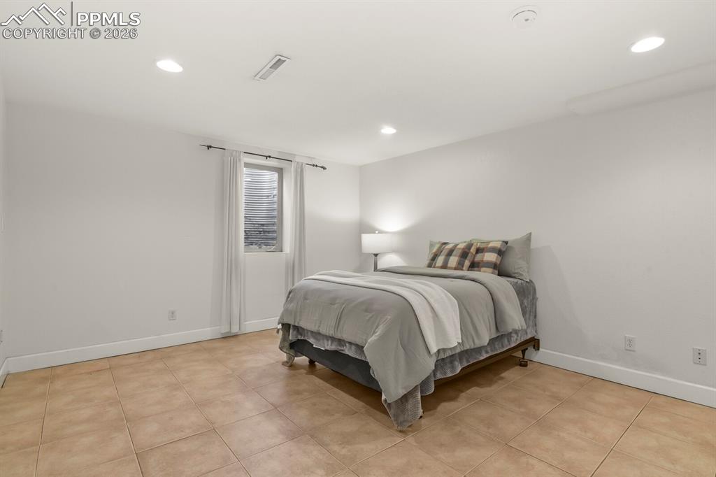 23 Crescent Lane Colorado Springs CO 80904