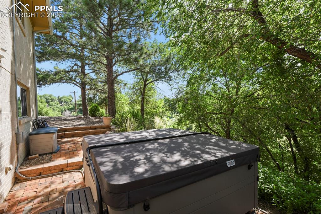 23 Crescent Lane Colorado Springs CO 80904