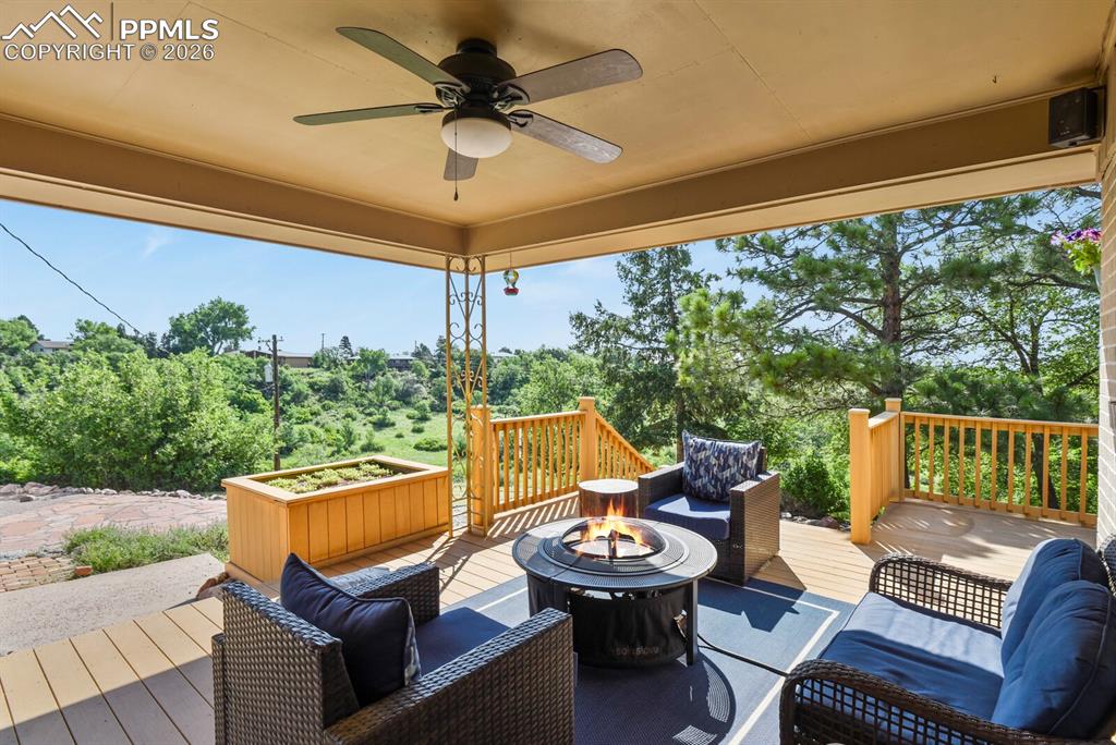 23 Crescent Lane Colorado Springs CO 80904