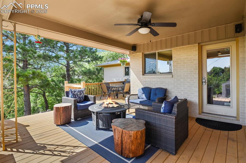 23 Crescent Lane Colorado Springs CO 80904
