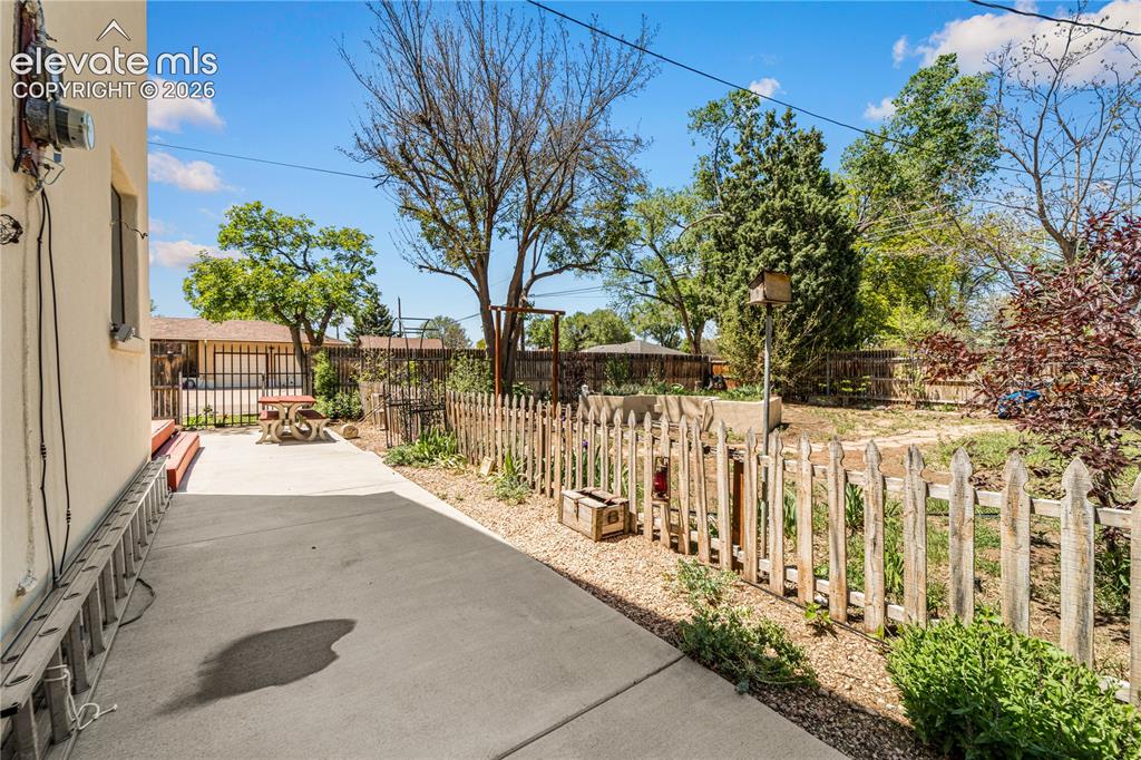 27 Dunsmere Avenue Pueblo CO 81004