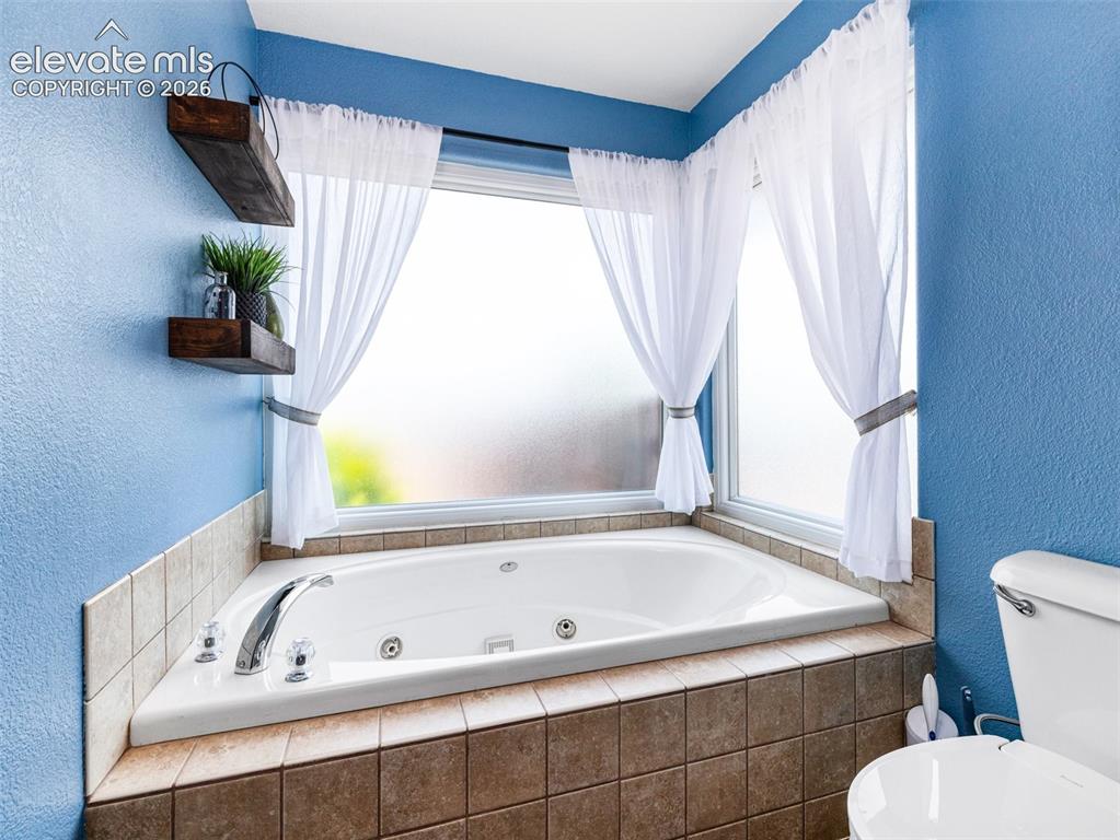 734 E Marigold Drive Pueblo CO 81007