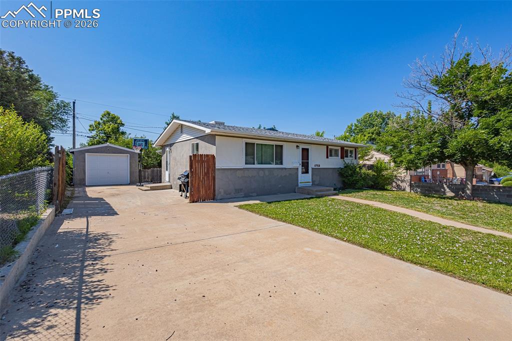 1732 Comanche Road Pueblo CO 81001