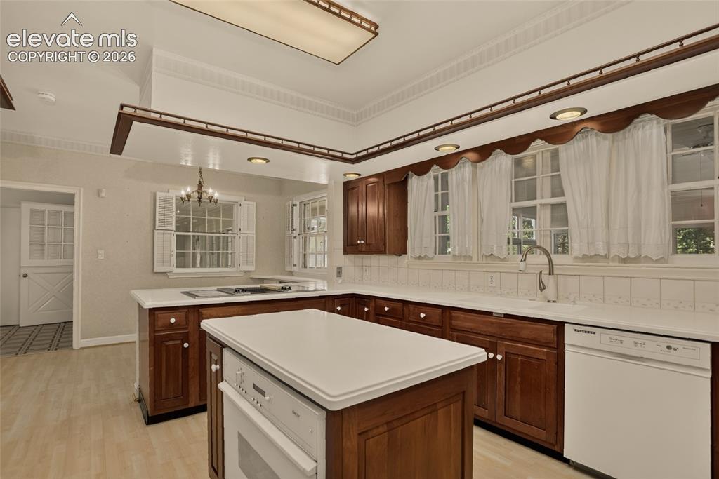 5 El Encanto Drive Colorado Springs CO 80906