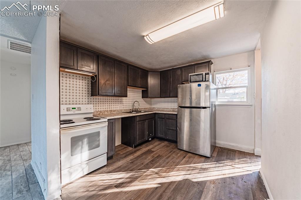 3412 Devonshire Lane Pueblo CO 81005