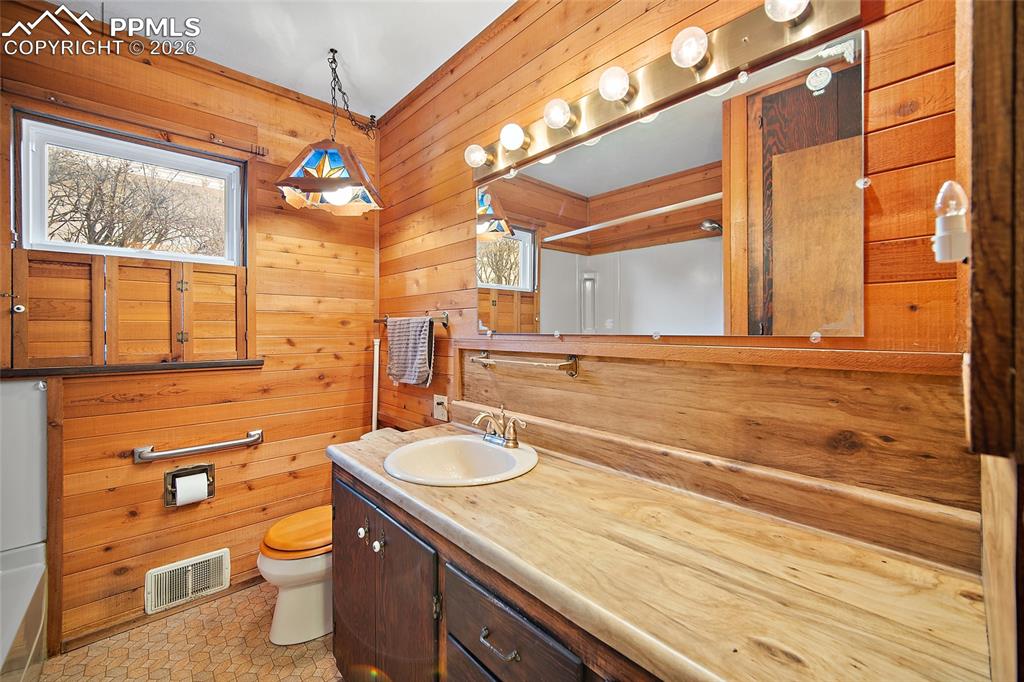 1706 W St Vrain Street Colorado Springs CO 80904