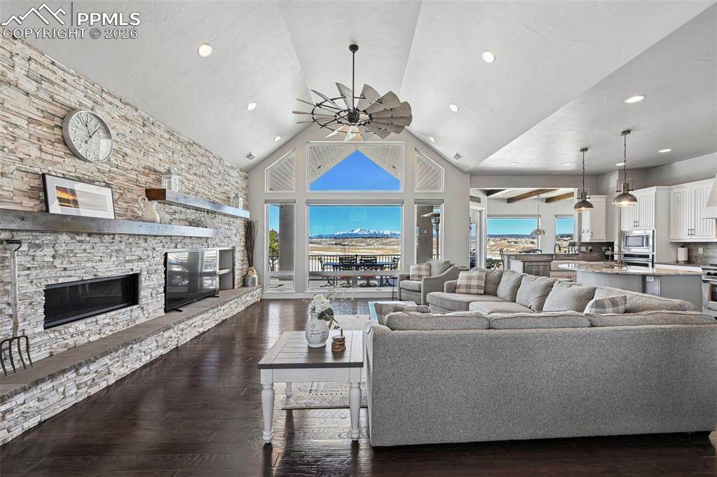 5734 Windridge Point Colorado Springs CO 80908
